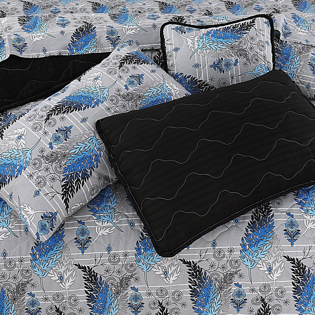 Black Floral - 7 Pcs